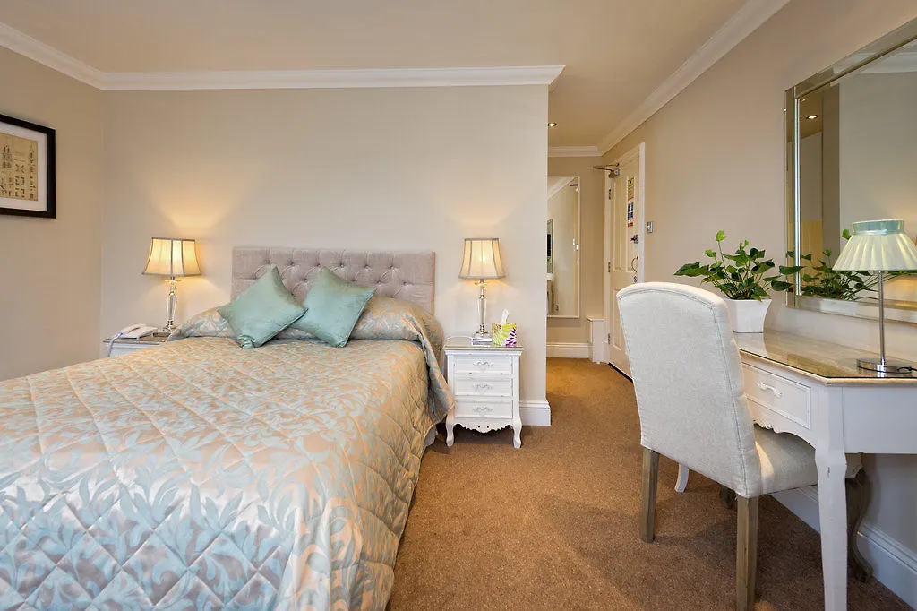 *** Hotel Cheshire Hospitality Ltd T\/A Lennox Lea Studios & Apartments Sale United Kingdom