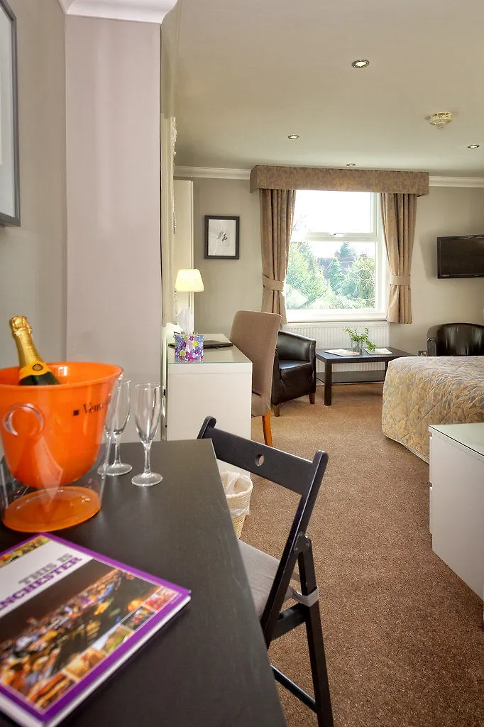 Cheshire Hospitality Ltd T\/A Lennox Lea Studios & Apartments Sale Hotel