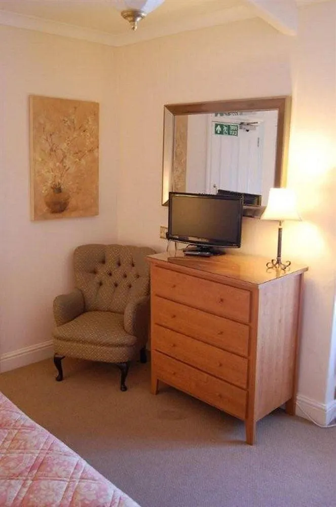 Hotel Cheshire Hospitality Ltd T\/A Lennox Lea Studios & Apartments Sale