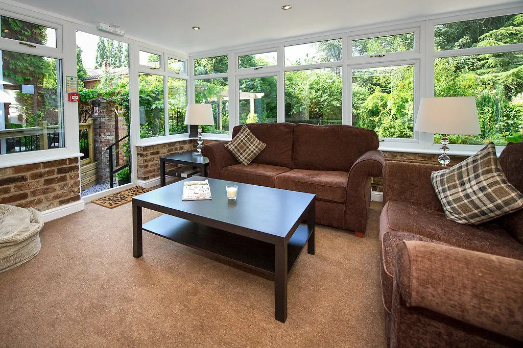 Cheshire Hospitality Ltd T\/A Lennox Lea Studios & Apartments Sale