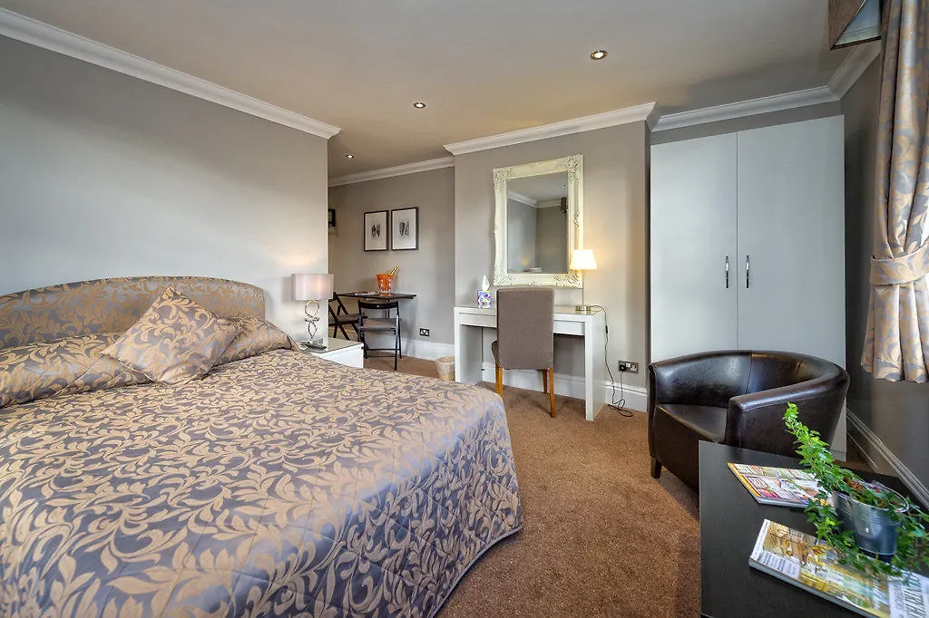 Cheshire Hospitality Ltd T\/A Lennox Lea Studios & Apartments Sale 3*,  United Kingdom