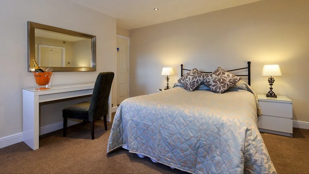 Cheshire Hospitality Ltd T\/A Lennox Lea Studios & Apartments Sale 3*,  United Kingdom